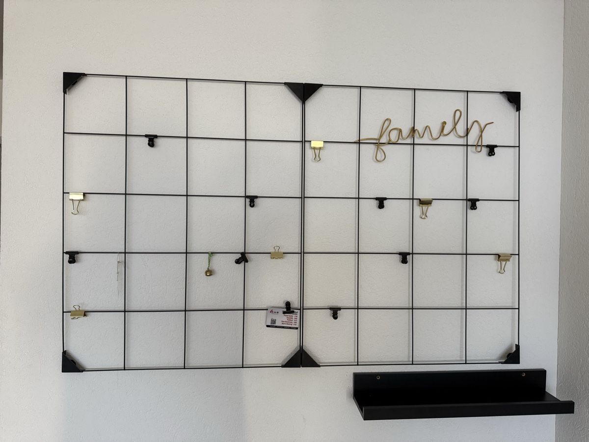 Ikea Tutte le decorazioni: Pinnwand / Wandgitter – Usato da Bern venduto da lar_f2vx