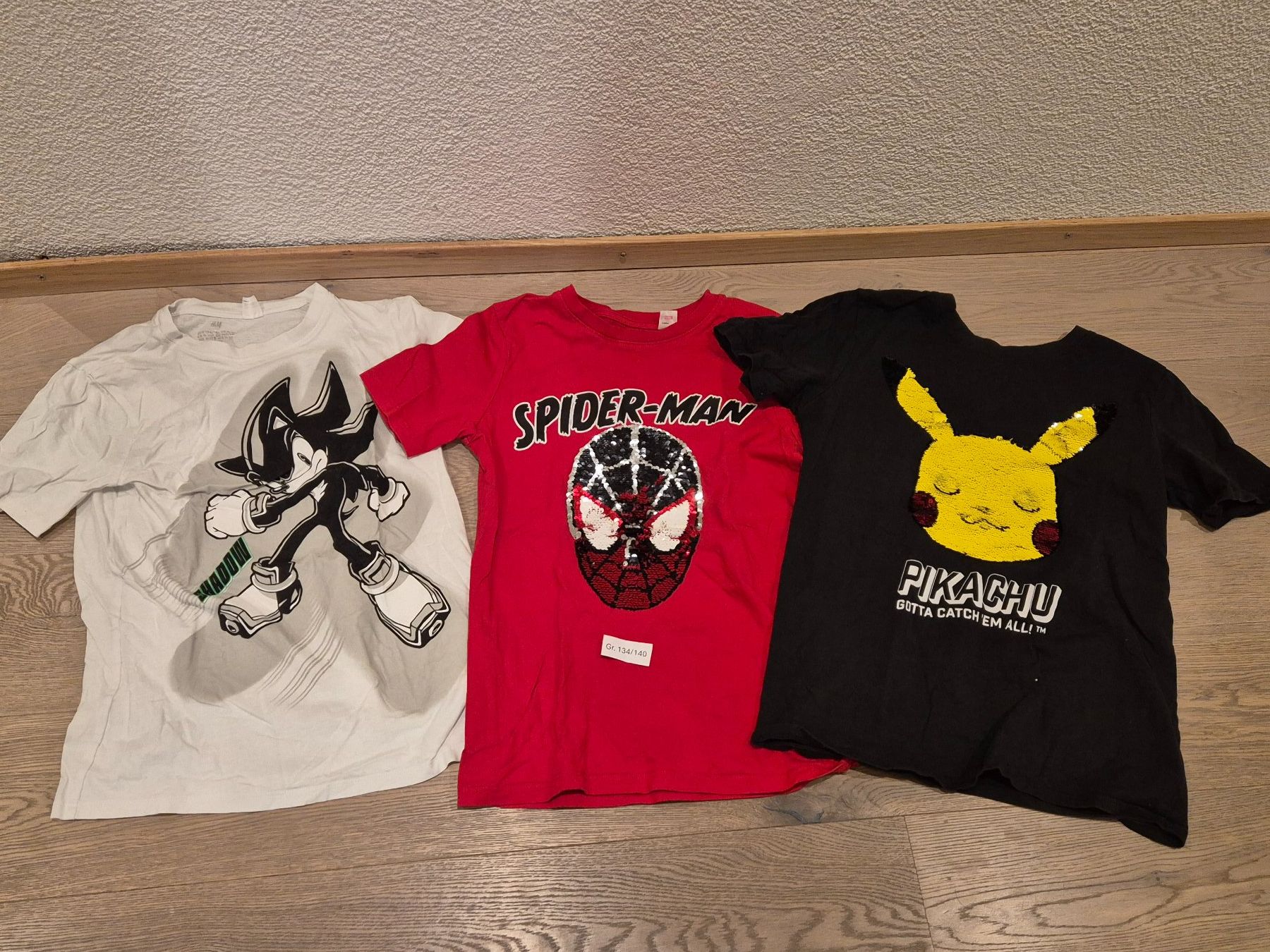 Under Armour Camicie, T-shirt & Polo: 3 T-Shirts Gr. 134/140 – Usato da Steinhausen venduto da Housebabe