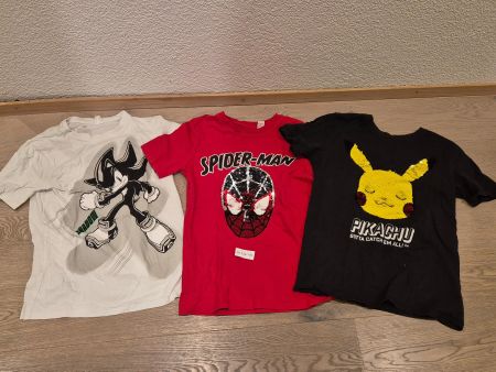 3 T-Shirts Gr. 134/140