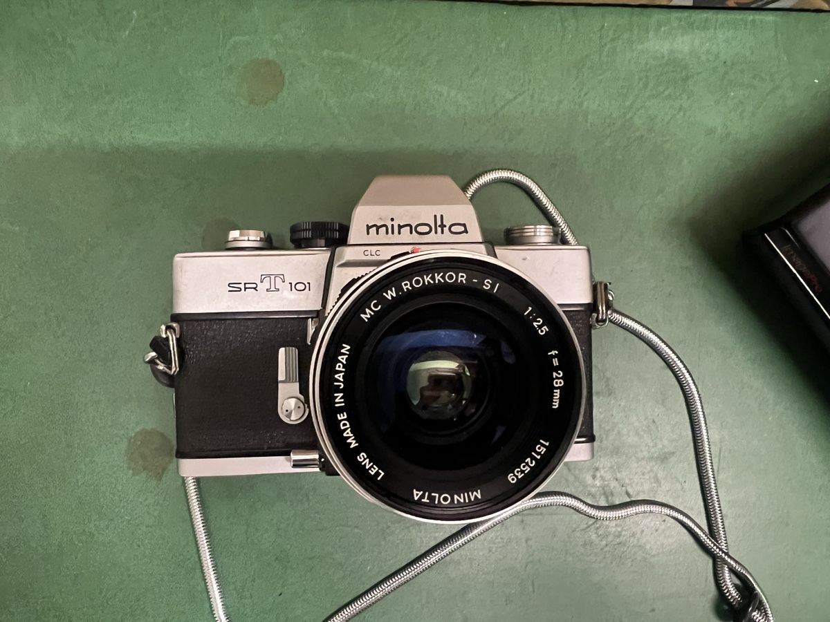 Minolta Fotocamera: Minolta SRT 101 – Usato da Zürich venduto da jao_2bx7