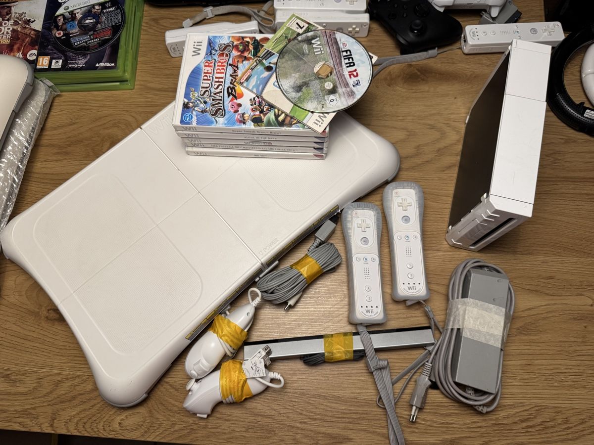 Nintendo Konsolen: Nintendo Wii avec accessoires – Gebraucht aus Peseux von ola_psb6 1