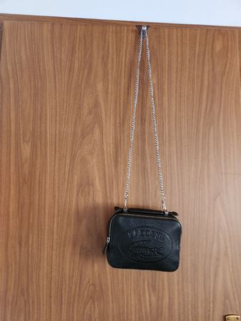 Sac bandoulière Lacoste cuir noir petit 