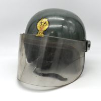 Einsatzhelm der Polizia di Stato Italien