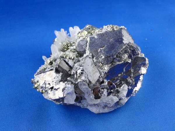 Minerali & Pietre curative: Galena mit Chalkopyrit und Quartz – Usato da Schinznach Bad venduto da Demerald 1