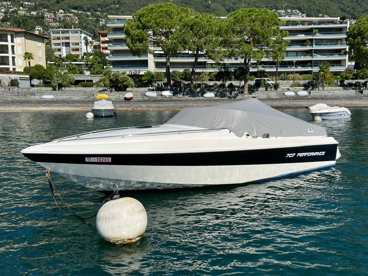 Performance Barche: Schönes Motorboot 707 Performance! – Usato da Locarno venduto da Valermait02 6