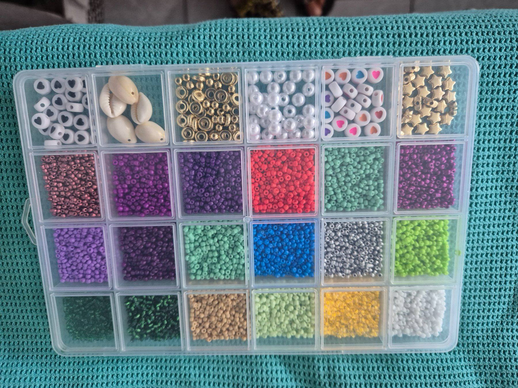 Perlen (unechte): Rocailles Perlen, 24 versch. Farben – Neu und originalverpackt aus Läufelfingen von Netti04 4