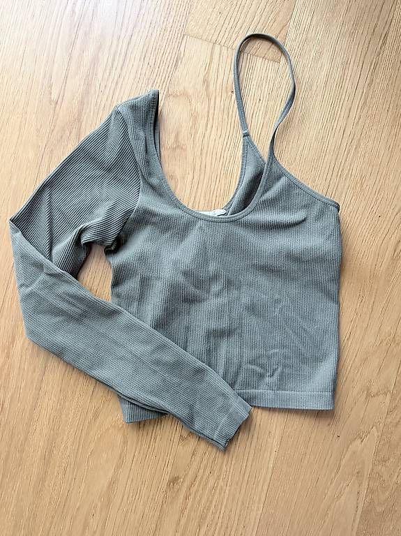 Top: oberteil Offshoulder Gr. S – Usato da Glarus venduto da mgi0811 1