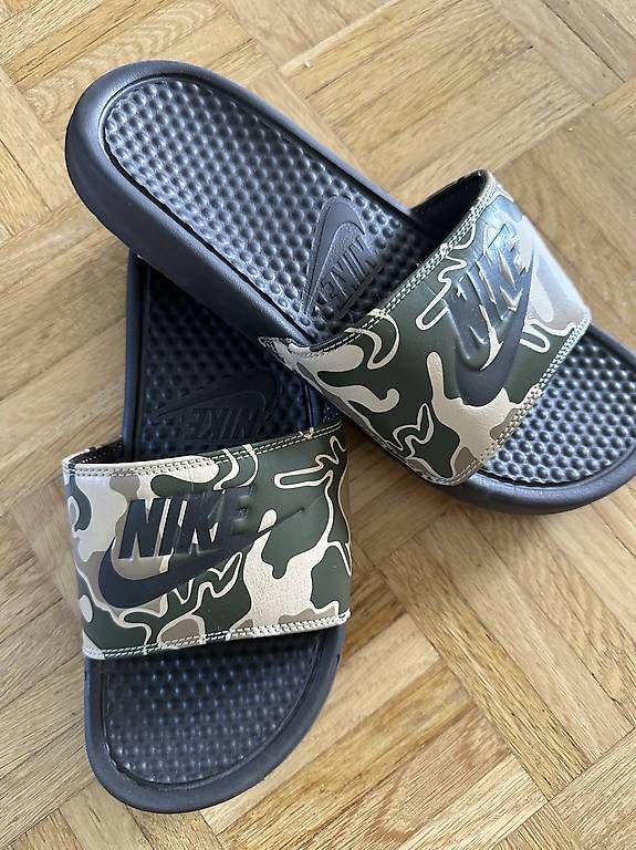 Scarpe da uomo: Nike Badelatschen Gr.41 Neu – Usato da Stäfa venduto da DearDarling 2