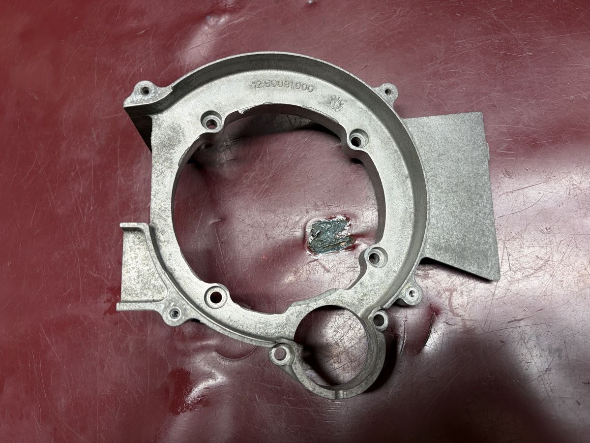 Pony Mofa-Ersatzteile: Mofa Pony Beta Halterung Gebläsehaube – Gebraucht aus Latterbach von Bbutz98
