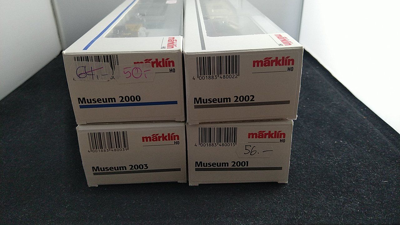 Märklin Trains électriques: 4 Museumswagen 2000/2001/2002/2003 – Neuf (Voir description) à Uster par Regenwurm61 7