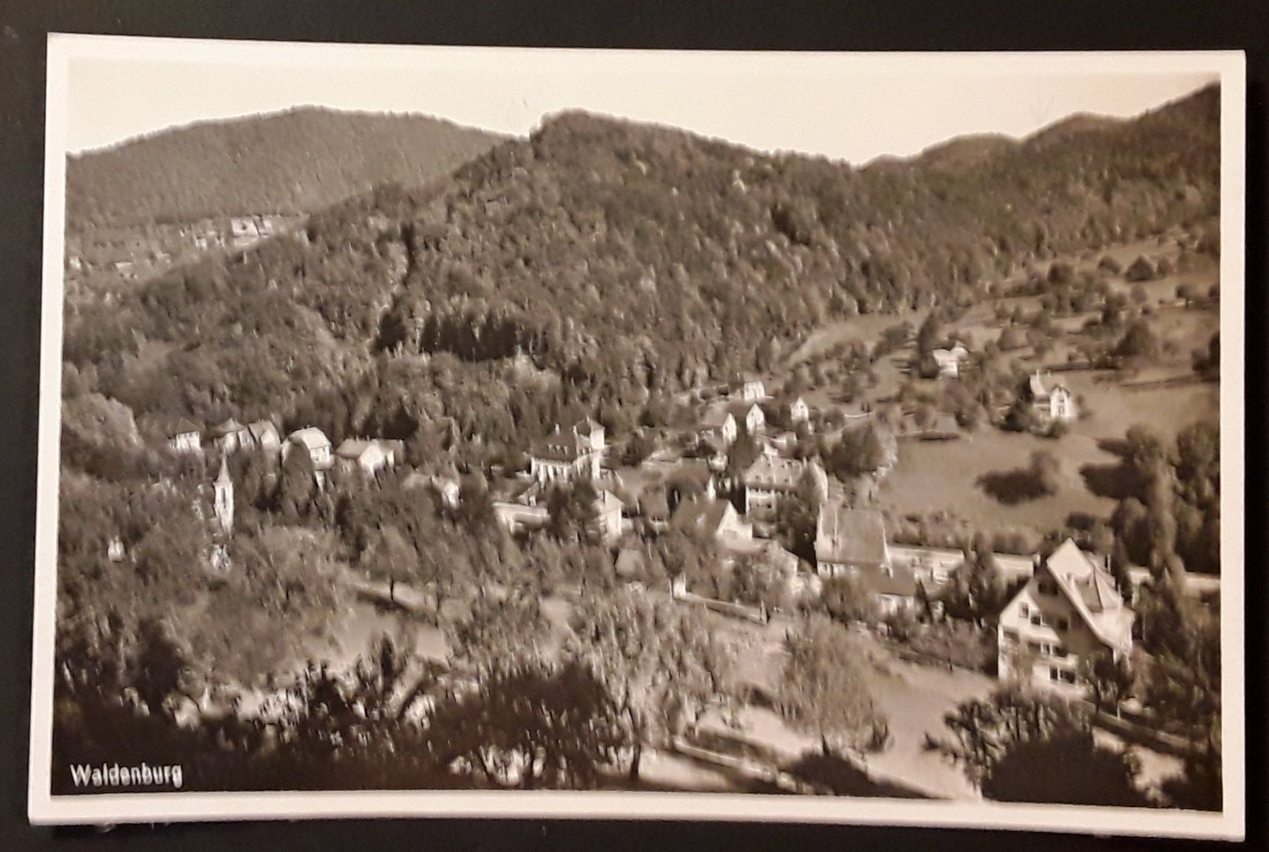 Cartoline postali: 1938: AK Waldenburg mit Bahnstempel – Usato da Walperswil venduto da Tcheidi