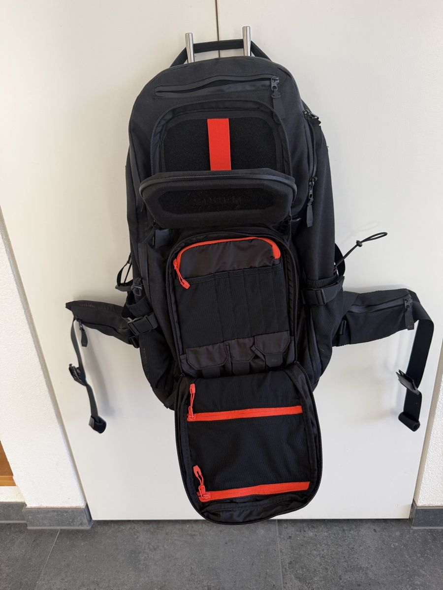 Zaini: Stoirm 40L Black Ops Backpack – Nuovo (secondo la descrizione) da Domdidier venduto da fdecourt 1