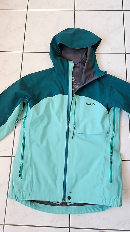 Giacche: Veste de Ski Pyua – Usato da Montbrelloz venduto da lodoud