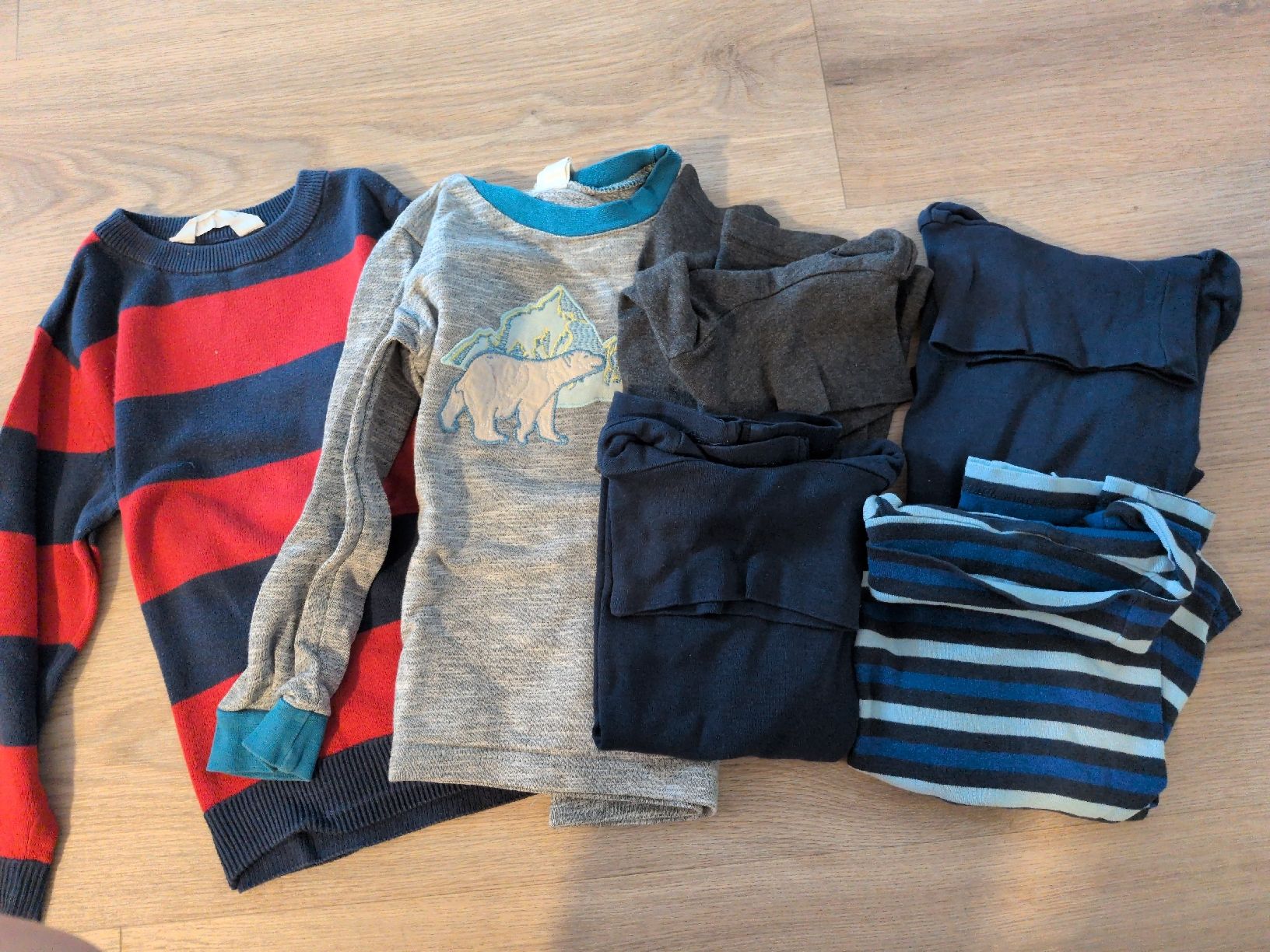 Lotti & Set di vestiti: Pullover/Rollkragenpullover Set 6teilig – Usato da Jonschwil venduto da Dornroeschen01