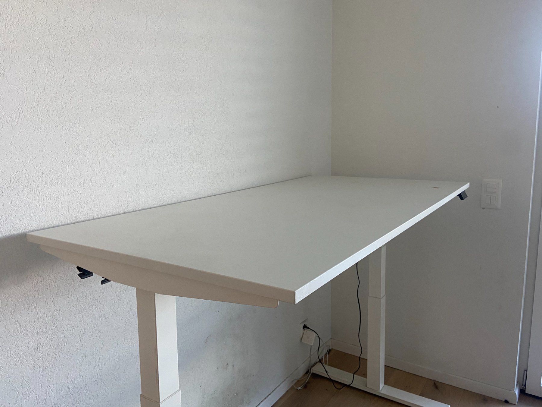 Sitag Scrivanie: Bureau SITAG assis-debout – Usato da Gland venduto da tos_5xcx