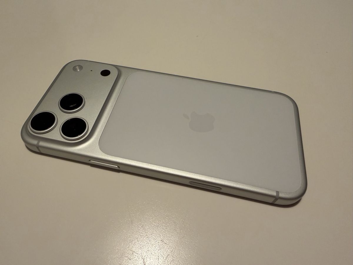 Apple Portables: iPhone 17 Pro Max 512 GB – D'occasion à Herisau par sis_x8dw