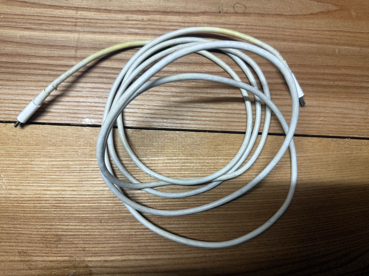 Apple Cavi: Ladekabel Apple USB-C/USB-C 2m – Usato da Goldingen venduto da Thomas.Perrin