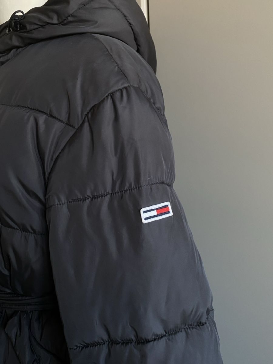Tommy Hilfiger Jacken: Tommy Jeans Daunenjacke schwarz Gr. S – Gebraucht aus Münchenstein von Luvaani 6