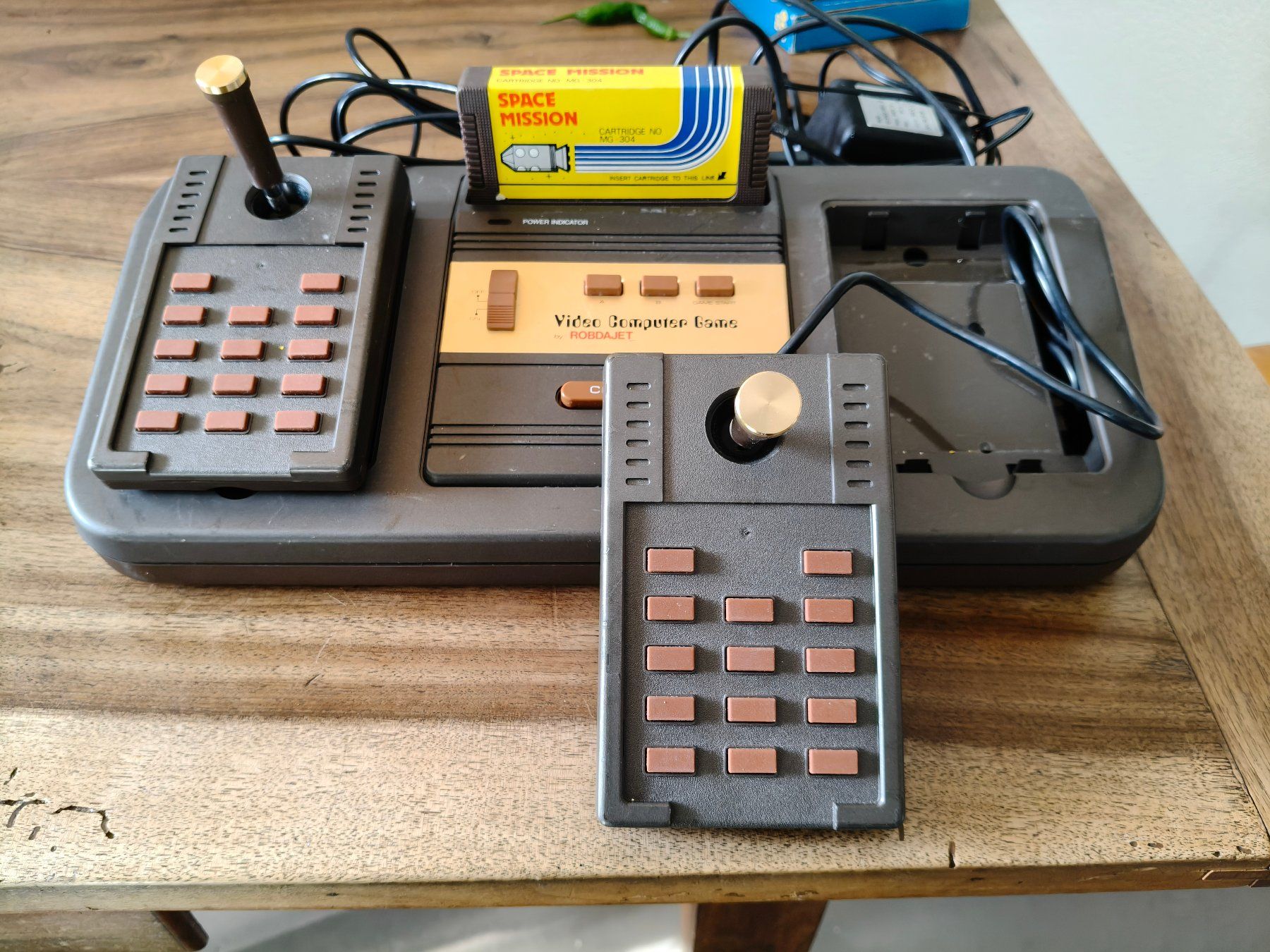 Console: Robdajet Video Computer Game defekte konsole und 5 games – Difettoso da Zürich venduto da s6000 2