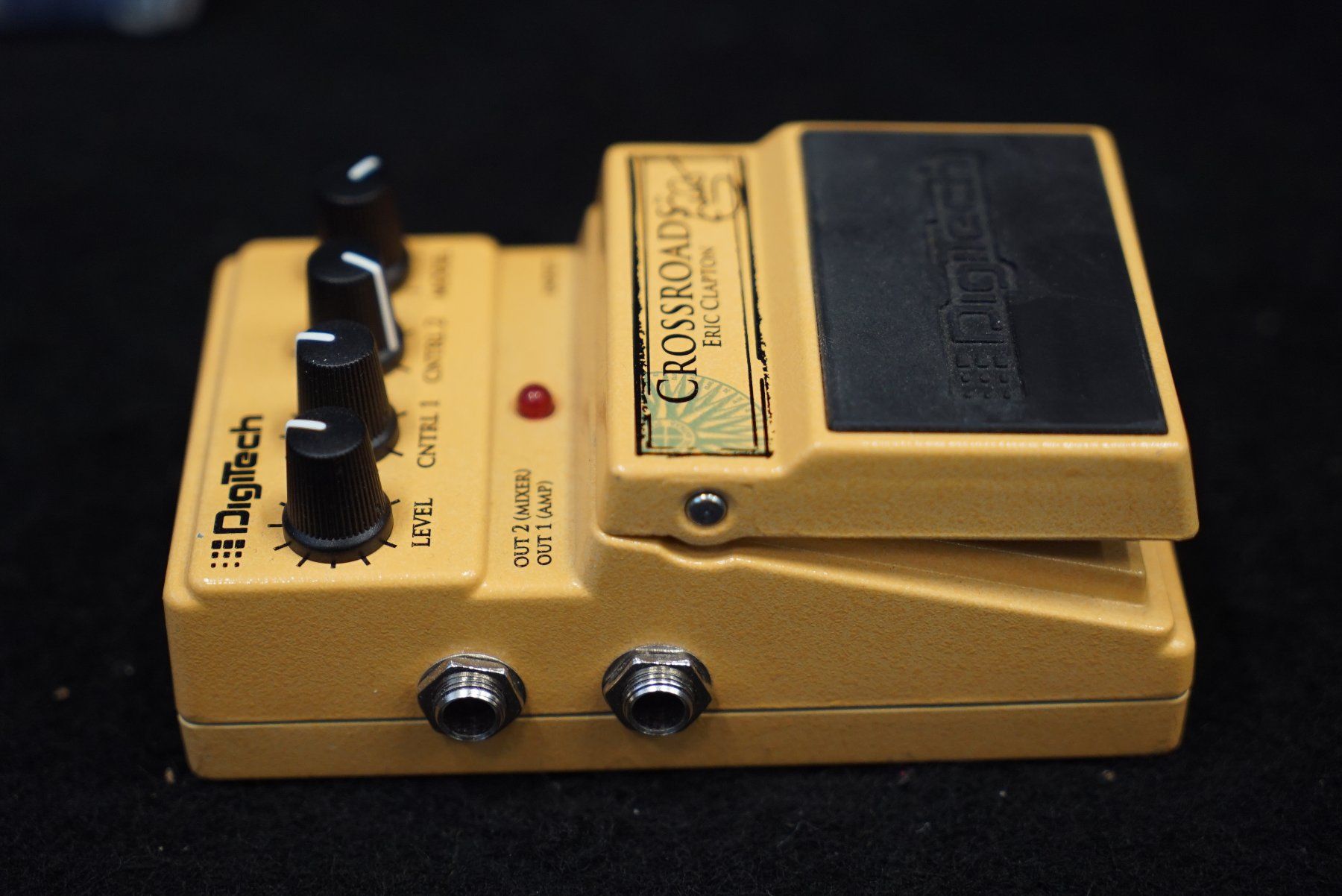 Strumenti musicali: DigiTech Crossroads Eric Clapton Signature Pedal – Usato da Ortschwaben venduto da Musictrade 6