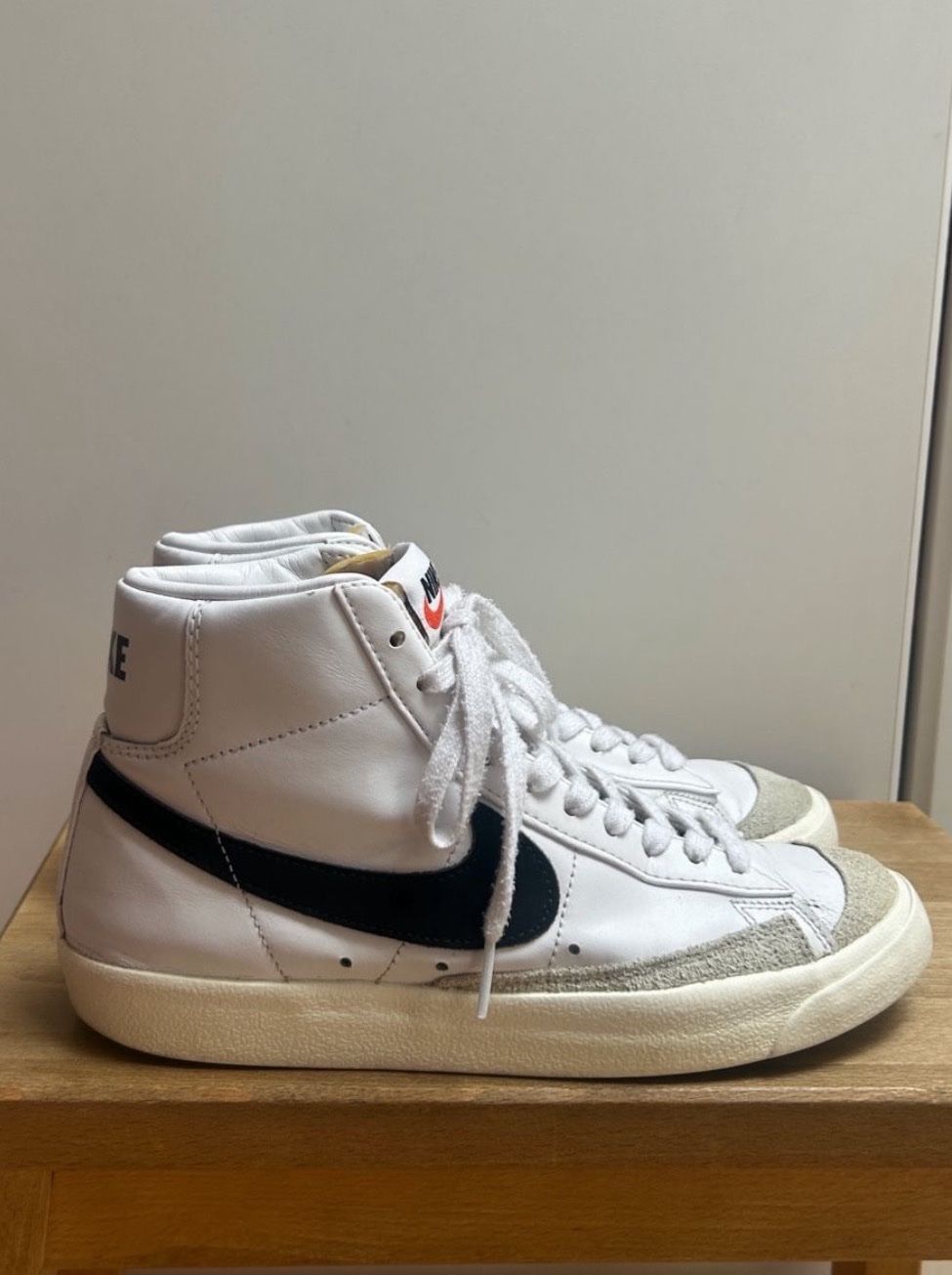 Nike Scarpe da uomo: Nike Blazer Mid Leather – Usato da Vessy venduto da tania4284