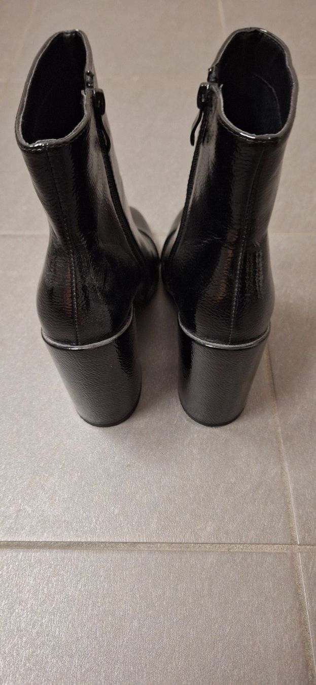 Scarpe da donna: Raid, Bottine noire / schwarze Stiefel – Nuovo e nell'imballaggio originale da Lussery-Villars venduto da pousinete02 3