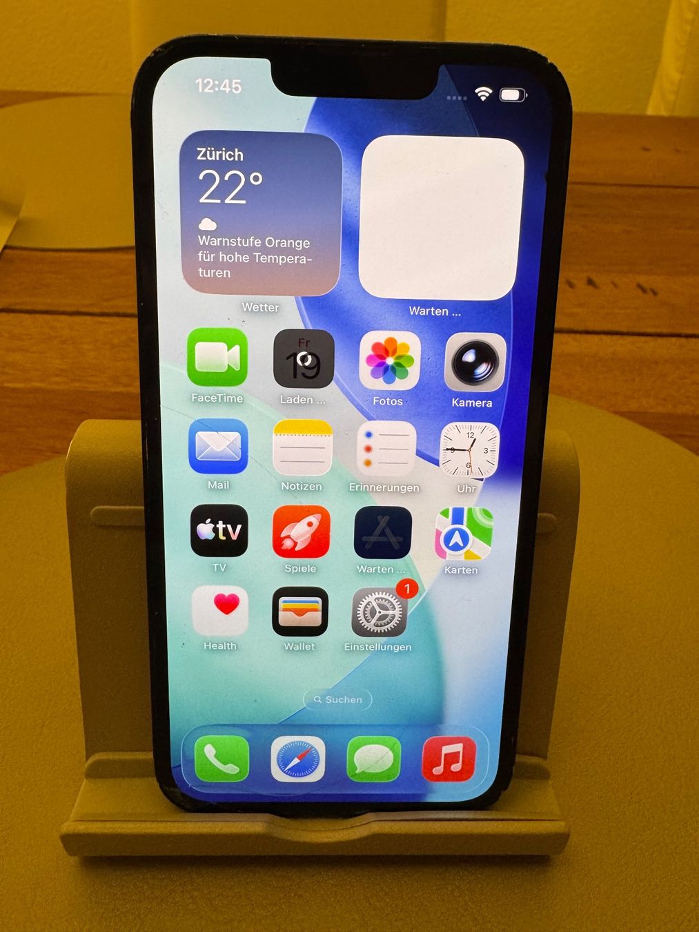 Apple Handys / Smartphones: iPhone 13  128GB – Defekt aus Adliswil von Busys