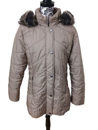 WEGA /Schicke Damen Winterjacke mit Kapuze Gr. 40