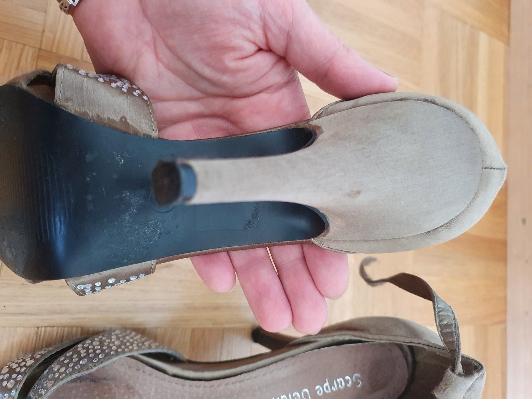 Scarpe da donna: Sandales à talons pointure 39 – Usato da Prilly venduto da RoDyRe 1