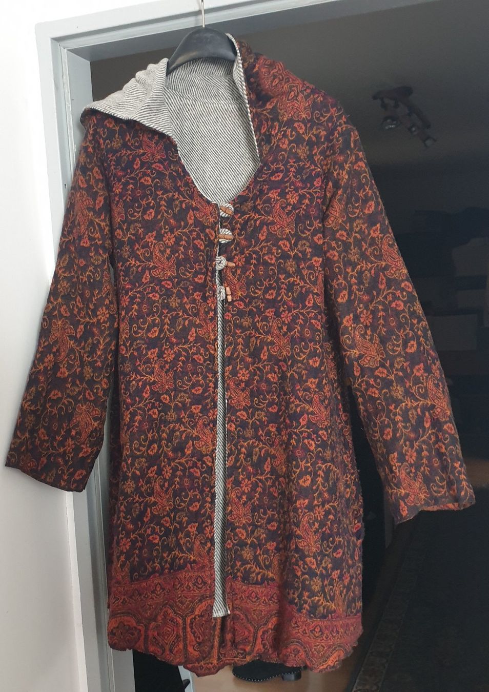 Giacche: Lebensbaum Eden schöne Wende-Longjacke – Nuovo (secondo la descrizione) da Frenkendorf venduto da Chrigeli01 1