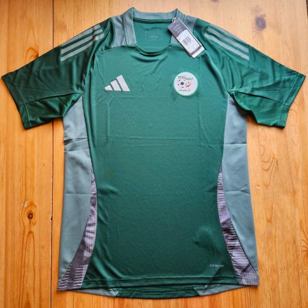 Algerien Trikot adidas NEU Grösse M Fussball Algier Afrika