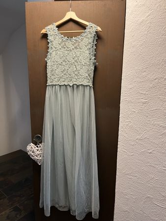 Abendkleid lang hellgrün mit Spitze und Tüll guter Zustand