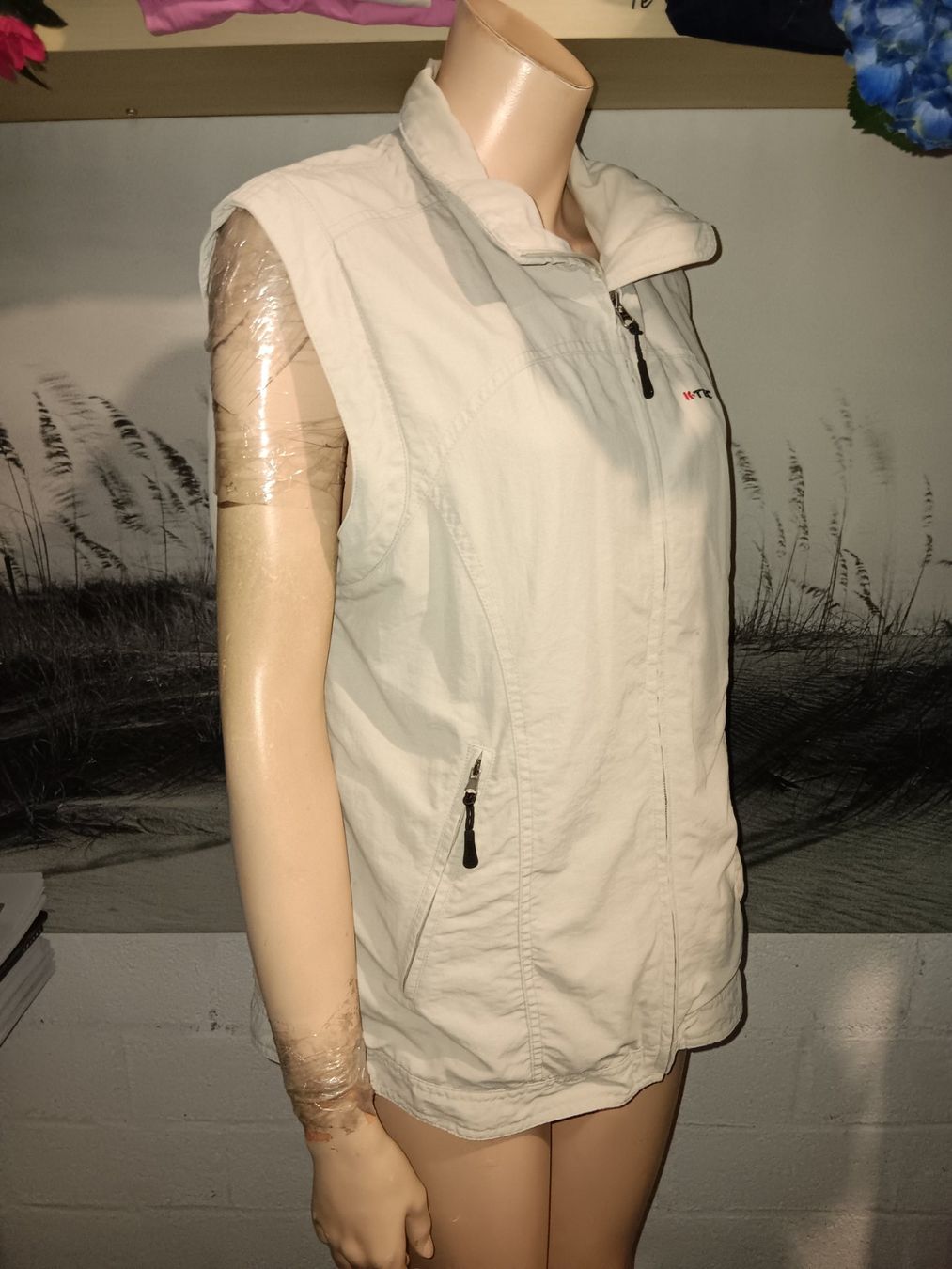Gilets & Westen: K-TEC  Gilet/Weste  Taille / Grosse 40 (M) – Gebraucht aus Cossonay-ville von Super-Price-Quality 5