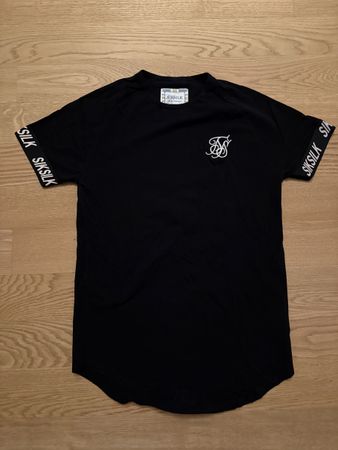 SIKILK T-Shirt schwarz Grösse M neuwertiger Zustand