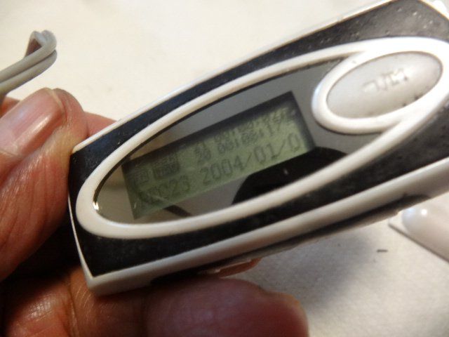 Tragbarer Mediaplayer: MP3 PLAYER MIT KOPFHÖRER--LÄÜFT – Gebraucht aus zürich von ahmad01 4