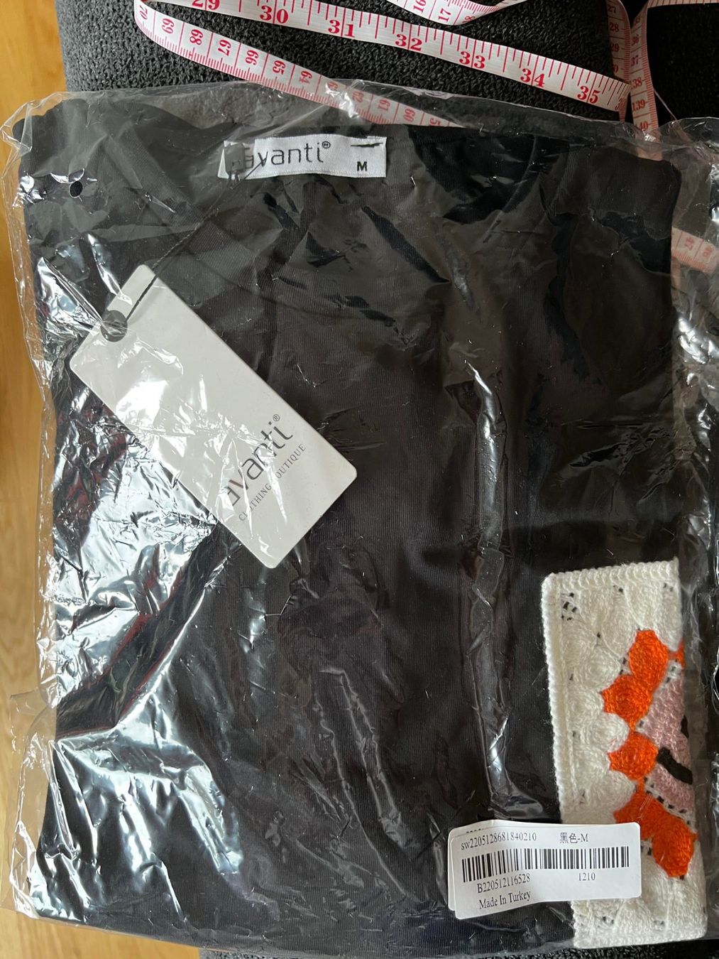T-shirts: Neues T-Shirt M 100%Cotton – Neuf avec emballage d'origine à Riehen par edu_92w7 8