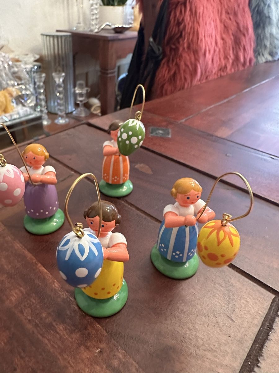 Statuette: Erzgebirge Frühling Kinder 4 st. – Usato da Bern venduto da womiman 2