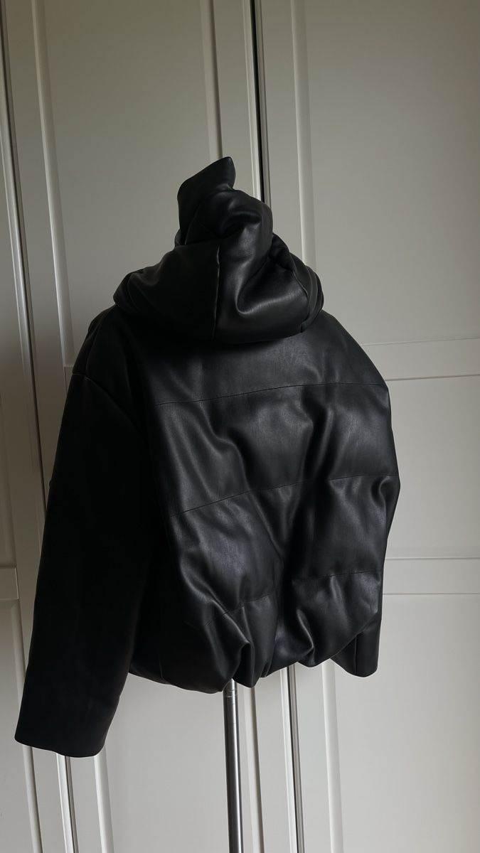 Zara Giacche: Stylische Bomberjacke Leder Imitat – Usato da Schlieren venduto da hye_jv95 2