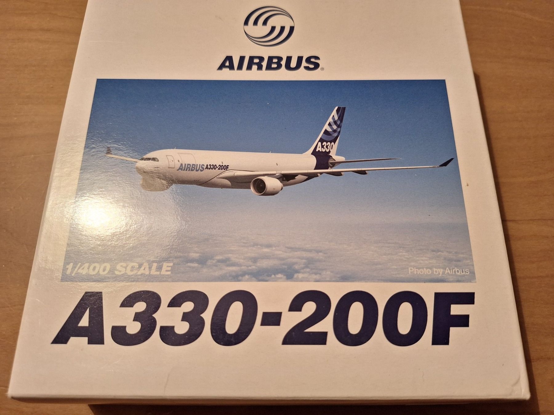 Airbus Kit di modellismo & Modellini statici: Airbus A330-200F 1:400 – Usato da Sargans venduto da nicsam1815