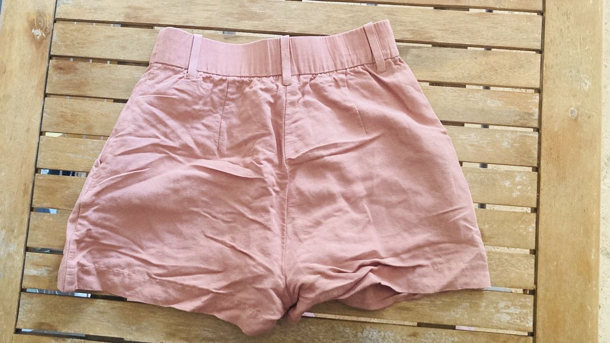 H&M Hosen: Leinenshorts – Gebraucht aus Läufelfingen von petit-nicola 1