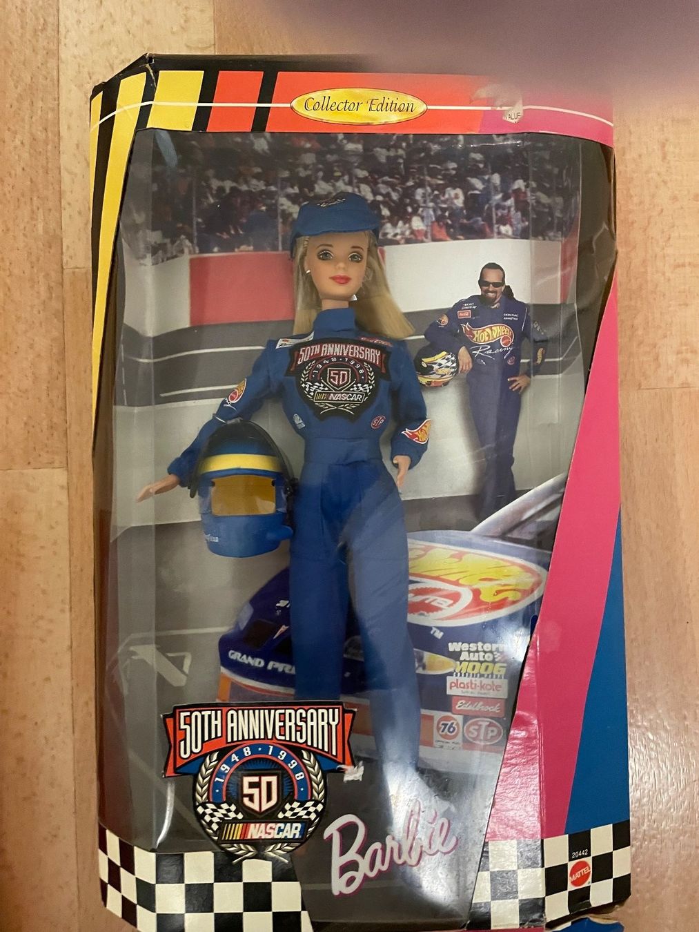Puppen: BARBIE RENNFAHRERIN ANNIVERSARY DOLL – Neu und originalverpackt aus Zürich von Sundaygirl 1