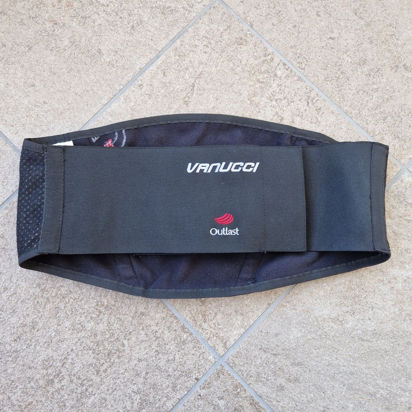 Vanucci Lotti di vestiti: Nierengurt Vanucci und Halstuch – Usato da Nendeln venduto da Zopfie_