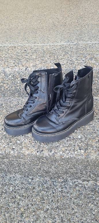 Scarpe per ragazze: Girls Boots  – Usato da Liebistorf venduto da Karinzlnl 2