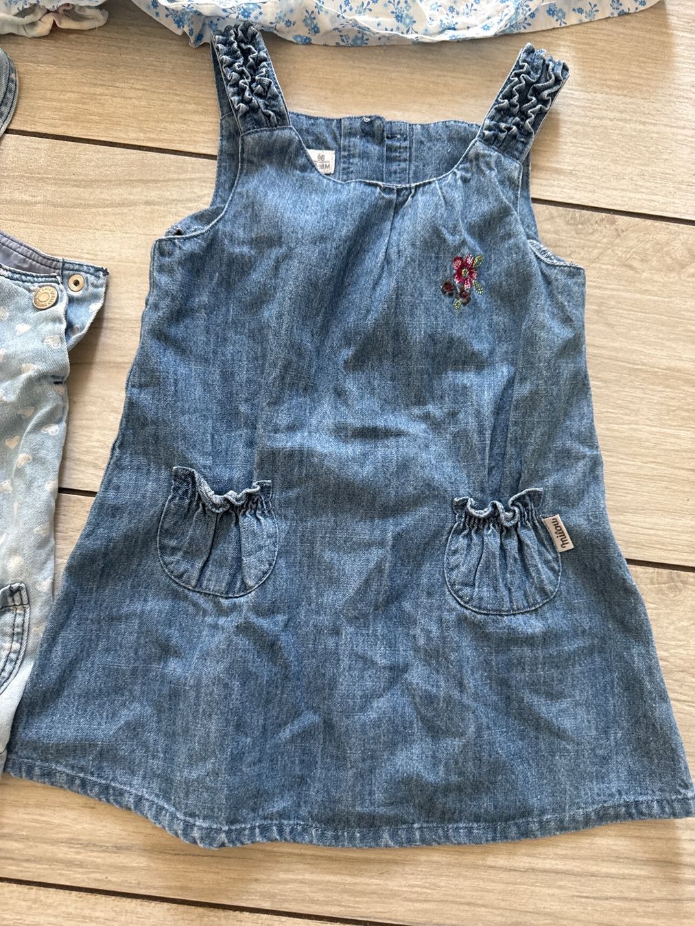 Lotti & Set di vestiti: Sommer Kleider Mädchen 92, 6 Teile – Usato da Gelterkinden venduto da Familienferien 5