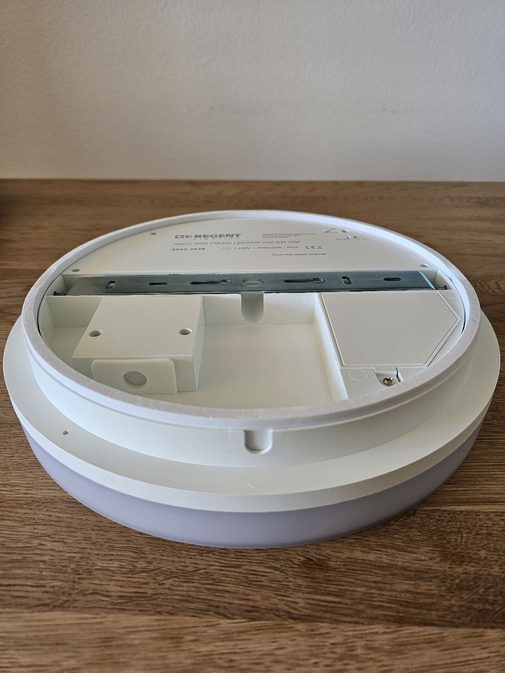 Regent Lampadari & plafoniere: Schöne LED Deckenleuchten Isigo – Nuovo (secondo la descrizione) da Münchenstein venduto da LightingPRO 1