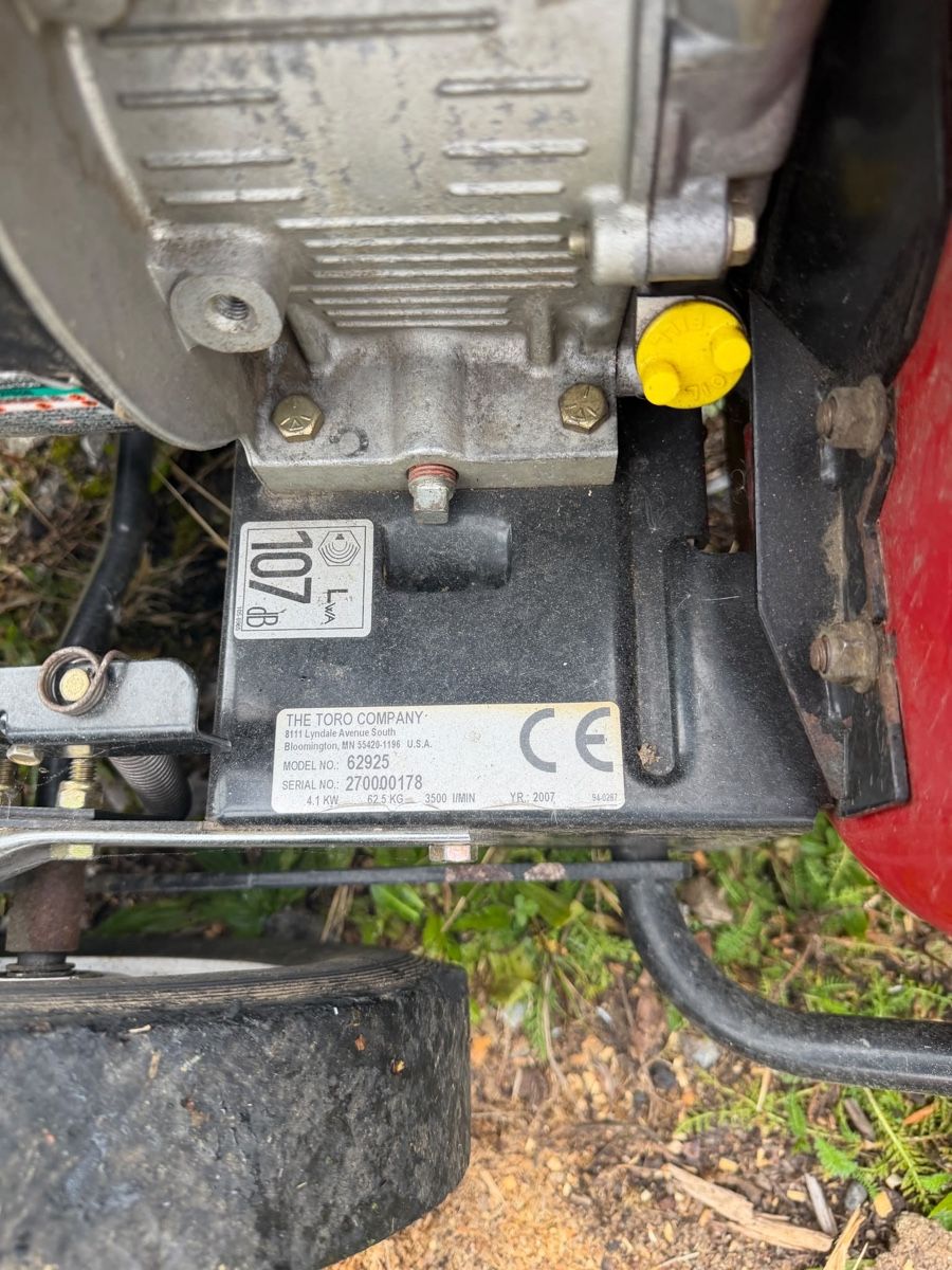 Toro Tutte le macchine: Laubsauger Toro – Difettoso da Uttigen venduto da Safety123 4