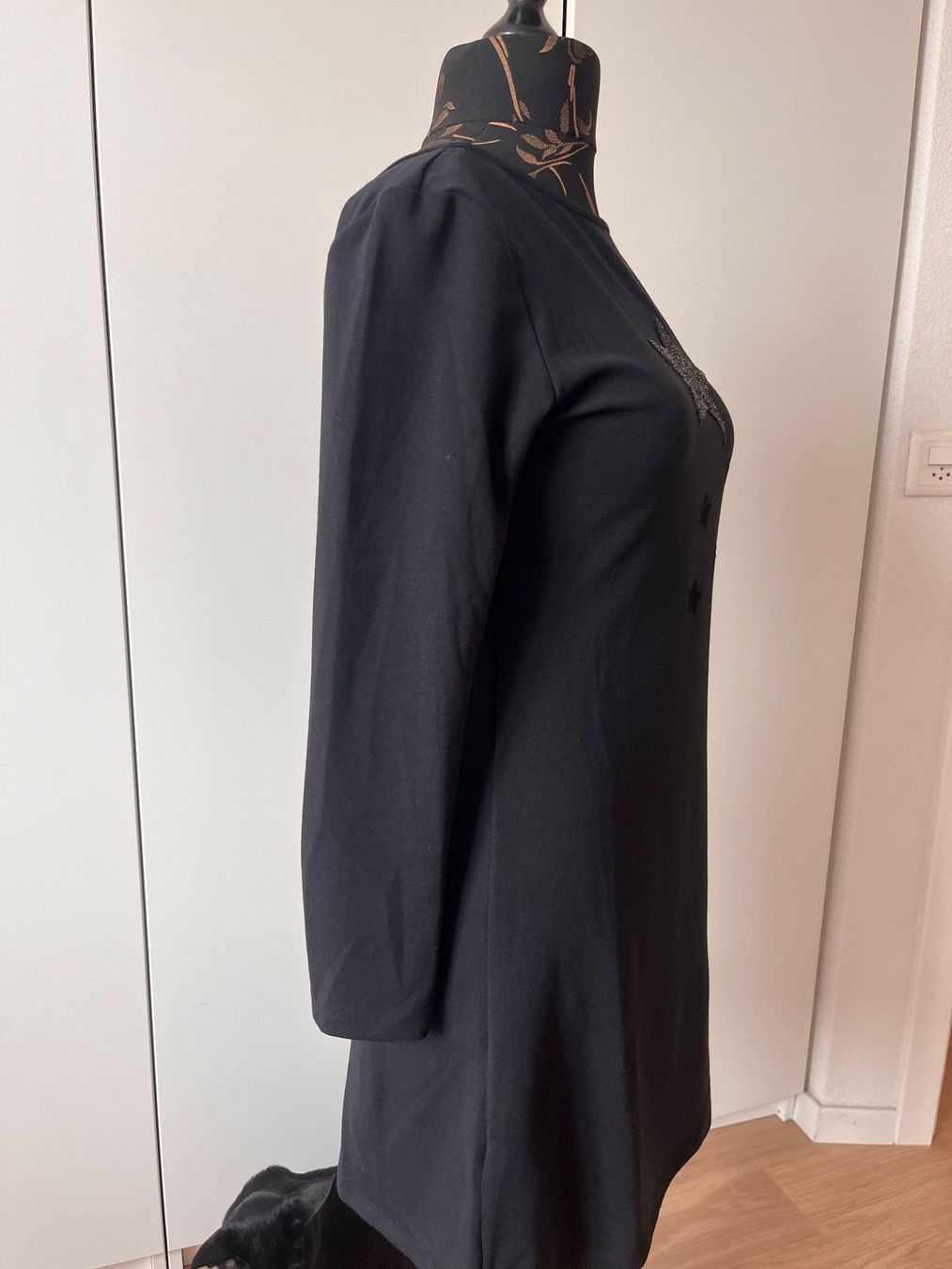 Mango Vestiti: Mango Kleid langarm schwarz mit Sternen Grösse L – Usato da Frenkendorf venduto da klourenco 4