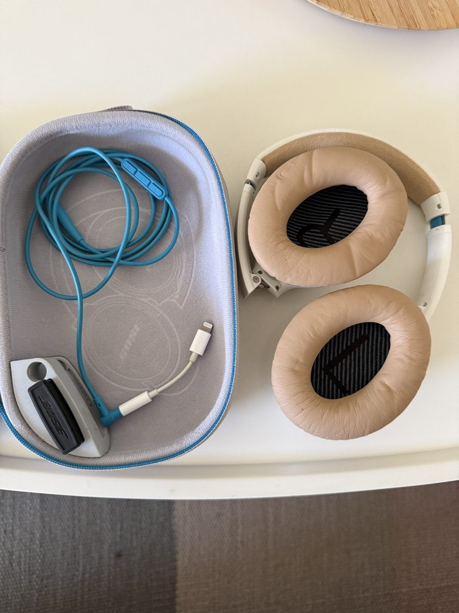 Bose Cuffie: Bose quiet comfort headphones – Usato da Genève venduto da hai_2rp8 1