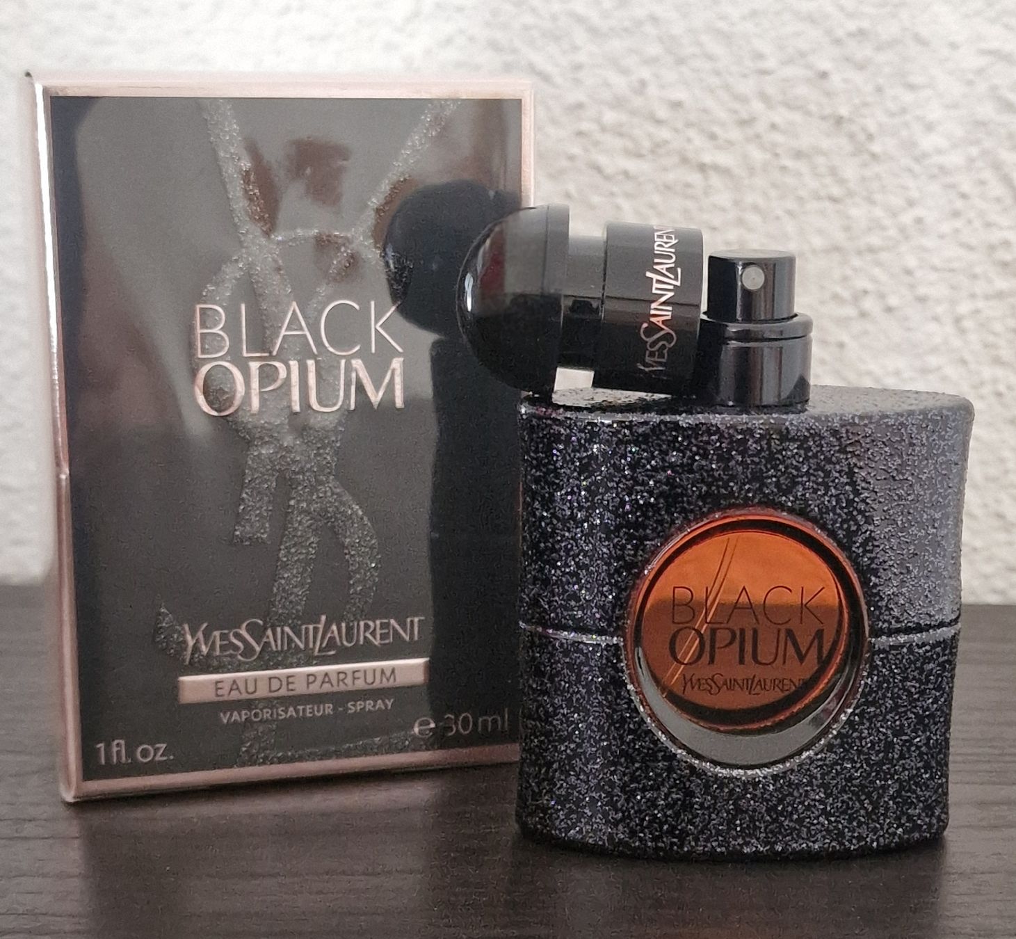 Saint Laurent Profumi & Eau de Toilette: Yves Saint Laurent  Black Opium 30 ml – Usato da Mauren venduto da Cthulchu