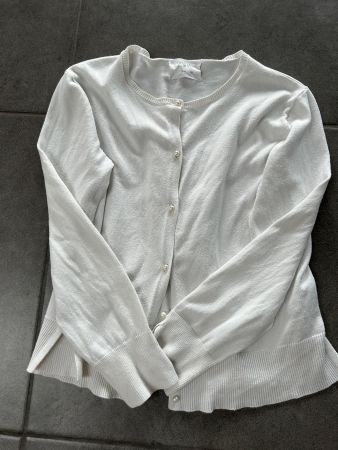 Cardigan von Zara, mit Perlen als Knöpfe, in 152